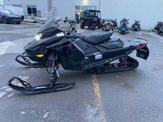 2023 Ski-Doo RENEGADE X 850 E-TEC ICE RIPPER XT 1.5 E.S. W/ 10.25 TOUCHSCREEN SAVE $500 REBATE