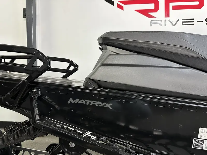 2024 Polaris 650 VOYAGEUR 146