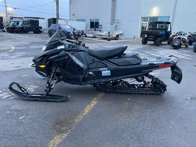 2023 Ski-Doo RENEGADE X 850 E-TEC ICE RIPPER XT 1.5 E.S. W/ 10.25 TOUCHSCREEN SAVE $500 REBATE