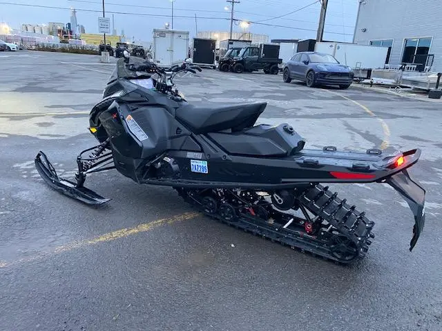2023 Ski-Doo RENEGADE X 850 E-TEC ICE RIPPER XT 1.5 E.S. W/ 10.25 TOUCHSCREEN SAVE $500 REBATE