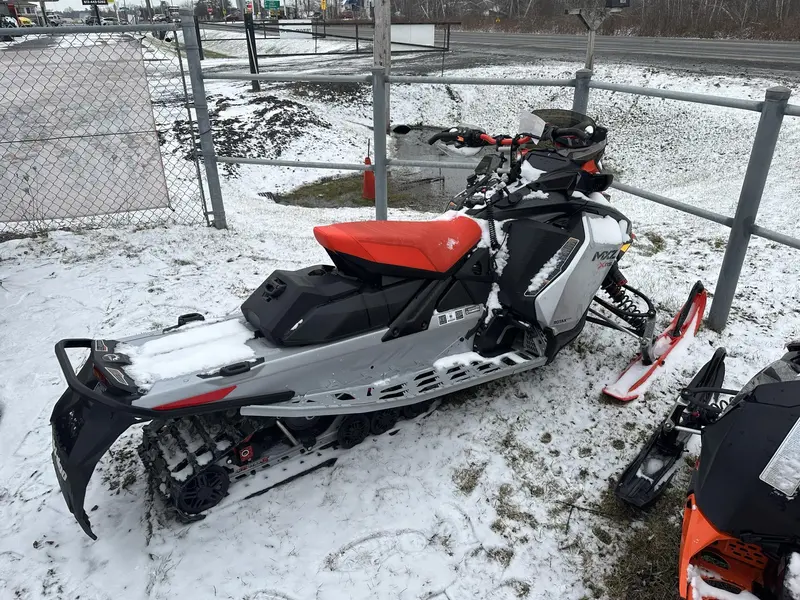 2022 Ski-Doo MXZ XRS 850 Q/A