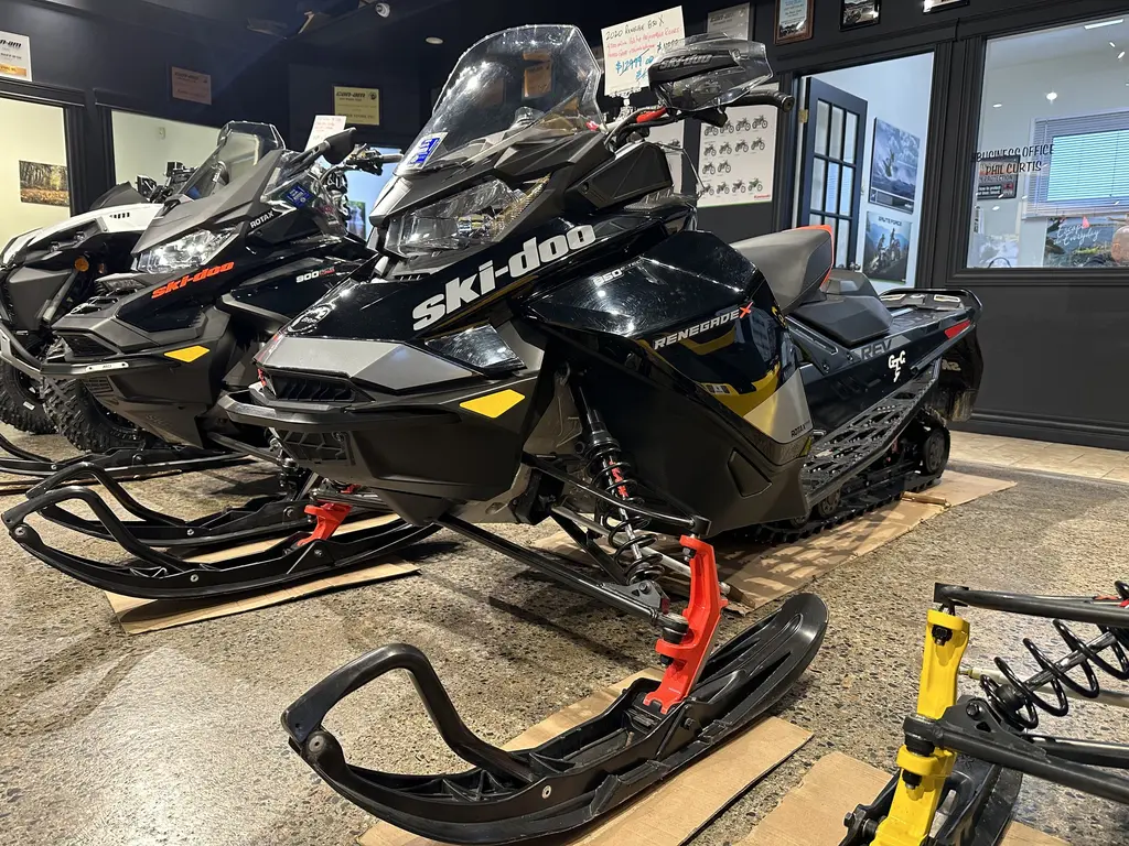 2020 Ski-Doo Renegade X 850 $50/WK