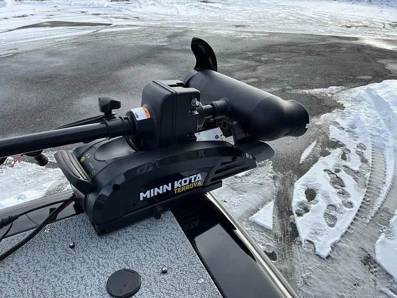 2024 Crestliner 2050 Authority