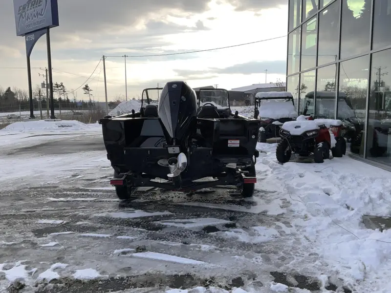 2024 Crestliner 2050 Authority