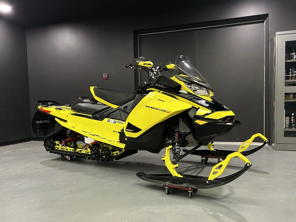 2021 Ski-Doo Renegade X 850 E-Tec 137''