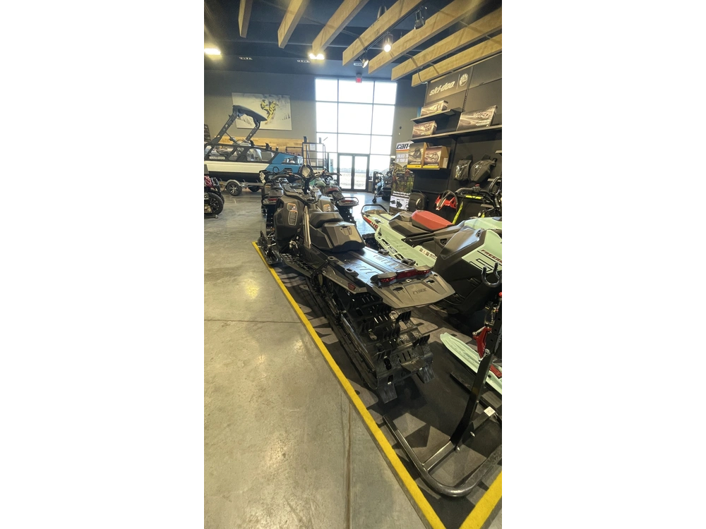 2024 Lynx Shredder Re 850 Turbo Shot 154 10.25" Touchscreen alt