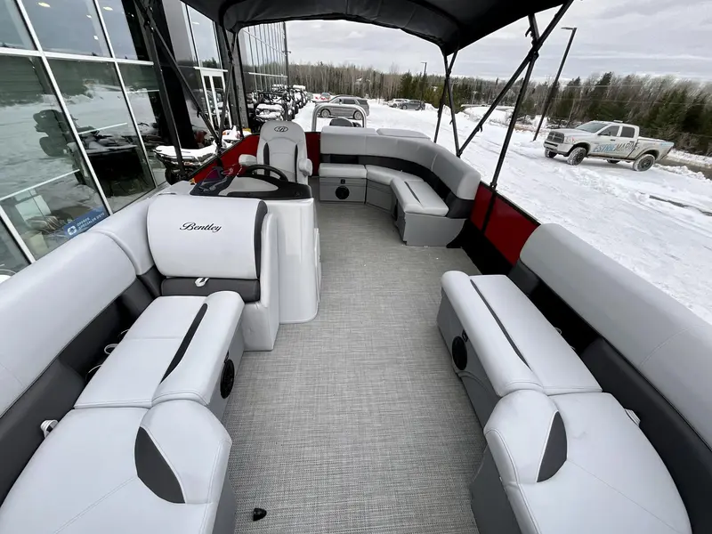 2024 Bentley Legacy 200 Cruise