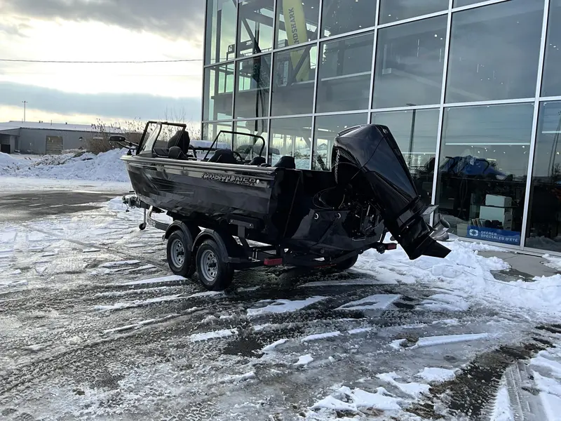 2024 Crestliner 2050 Authority