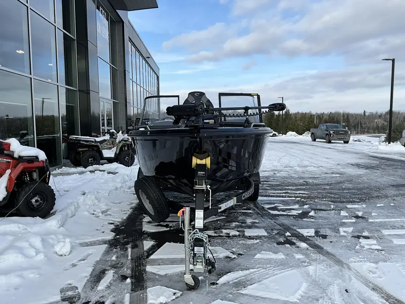 2024 Crestliner 2050 Authority