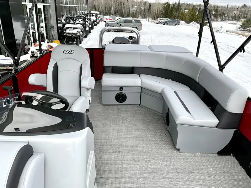 2024 Bentley Legacy 200 Cruise