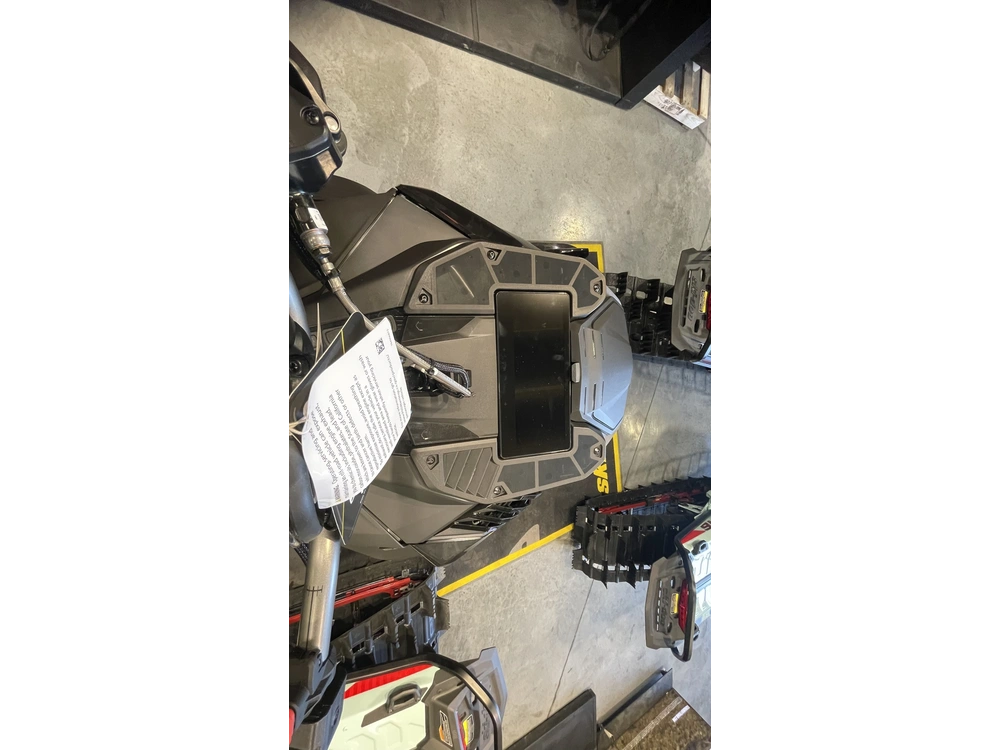 2024 Lynx Shredder Re 850 Turbo Shot 154 10.25" Touchscreen alt