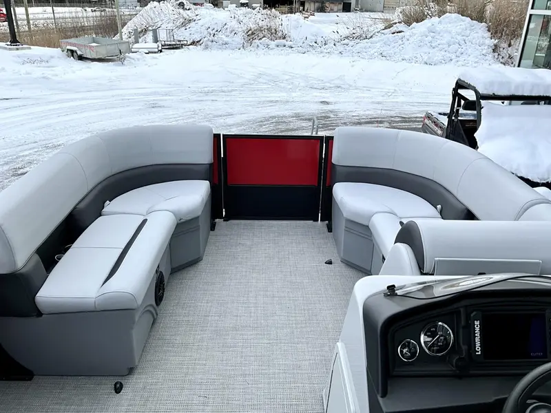 2024 Bentley Legacy 200 Cruise