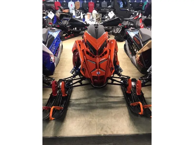 2024 Polaris INDY® VR1 Patriot Boost 137