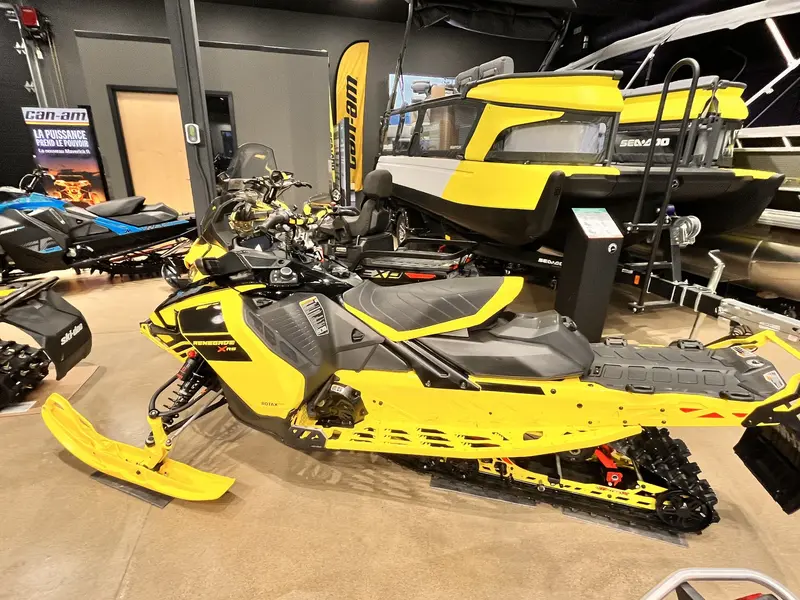 2021 Ski-Doo RENEGADE XRS 850