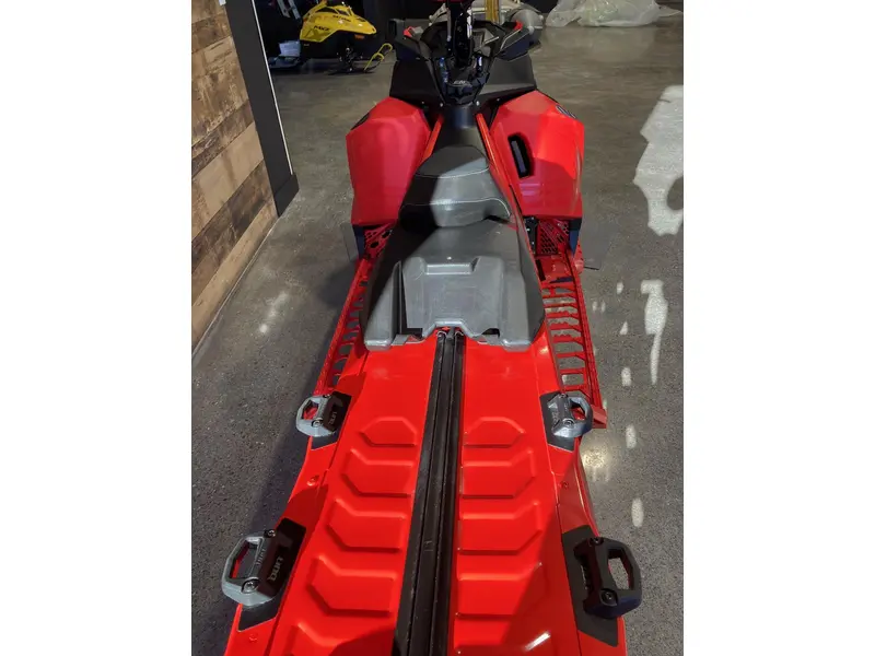 2022 Lynx Boondocker DS 4100