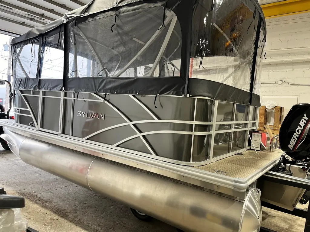 New 2024 Sylvan Mirage 818 Cruise in Mont-Laurier - F. Constantineau