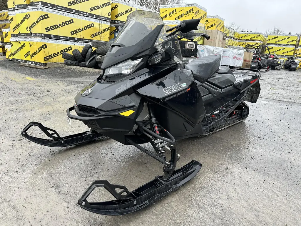2022 Ski-Doo Renegade X 850