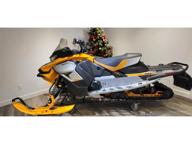 2019 Ski-Doo Renegade XRS