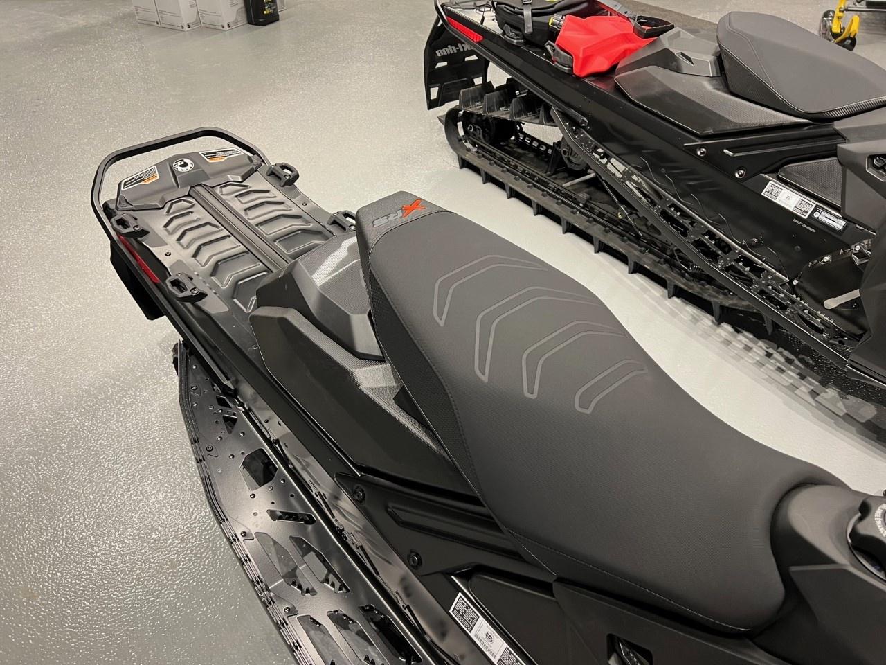 SkiDoo RENEGADE XRS 850 ETec 2023 neuf à SaintRaymond Dion Sports