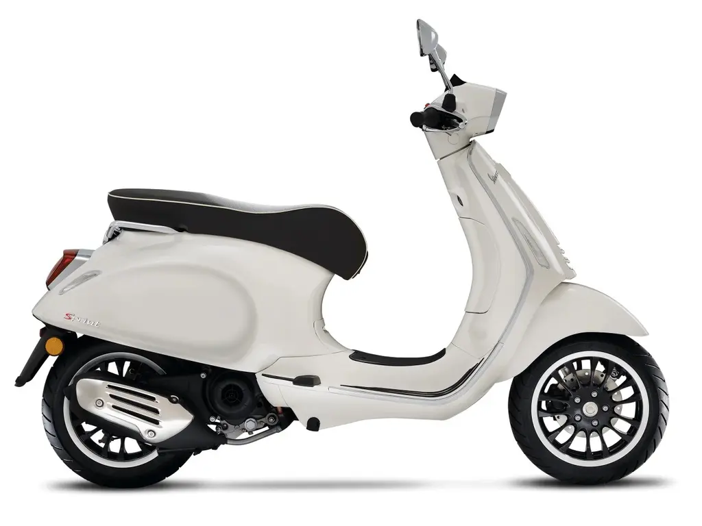 2023 Vespa Sprint 50 Bianco Innocente