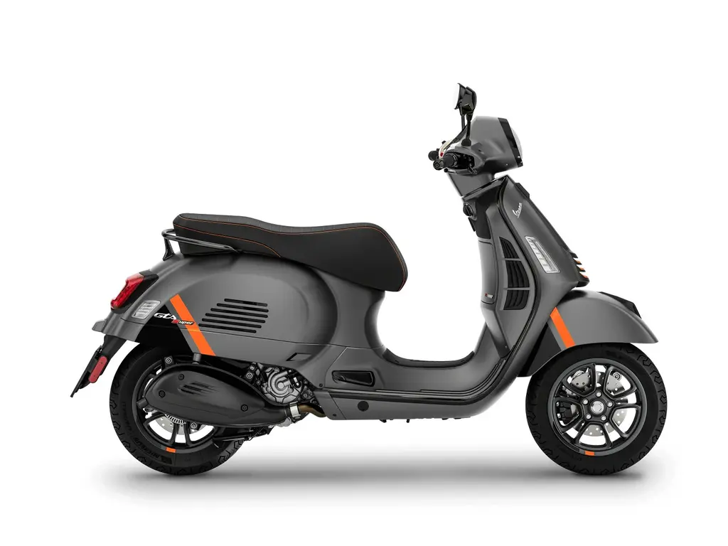 Vespa GTS 300 Super Sport GRIGIO TRAVOLGENTE MATT 2023