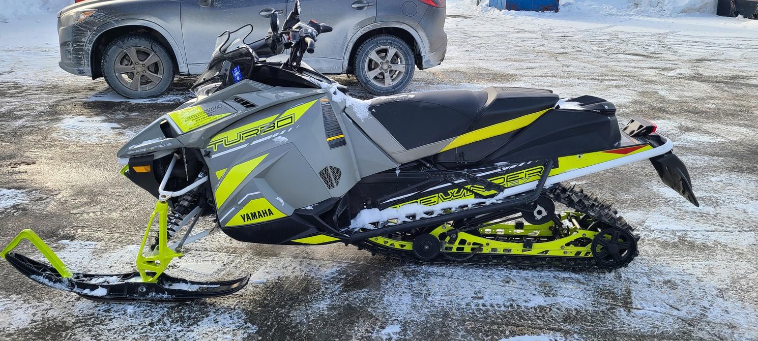 2018 Yamaha SIDEWINDER XTX SE