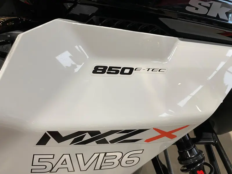 2022 Ski-Doo MXZ 850 X