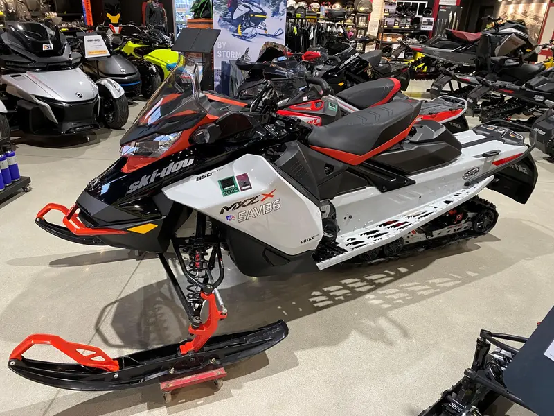 2022 Ski-Doo MXZ 850 X
