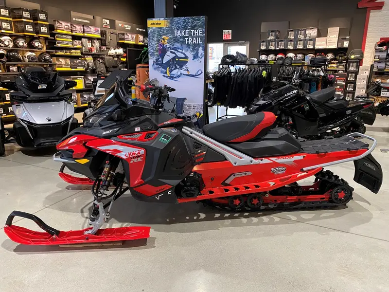 2022 Lynx Rave RE 850E-Tec