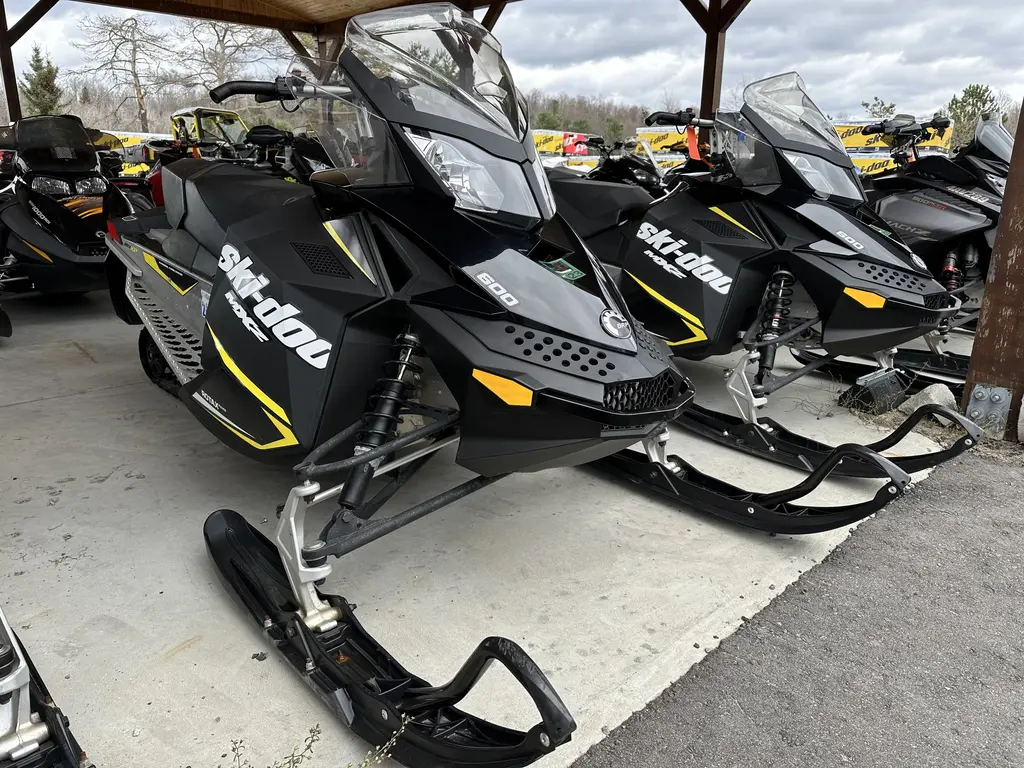 2018 Ski-Doo MXZ SPORT 600 - (BHJB)