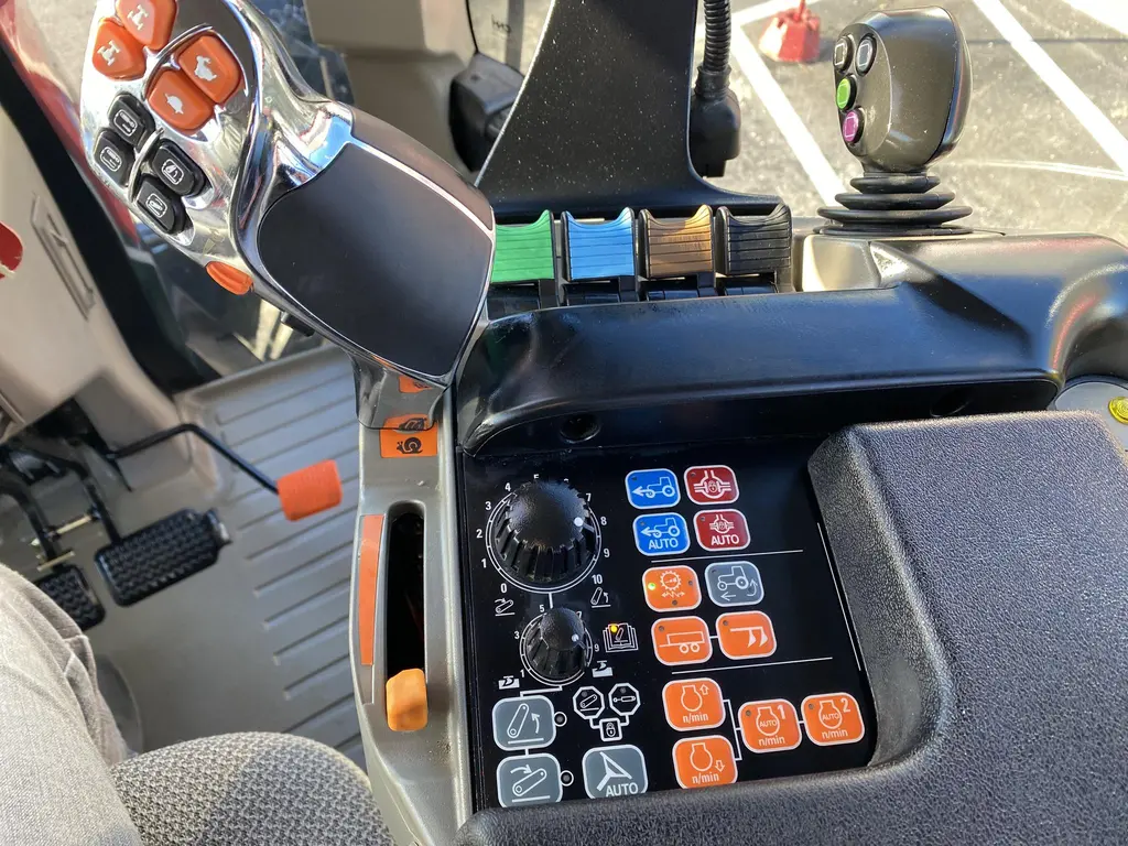 Case IH Maxxum 115 A8 2022