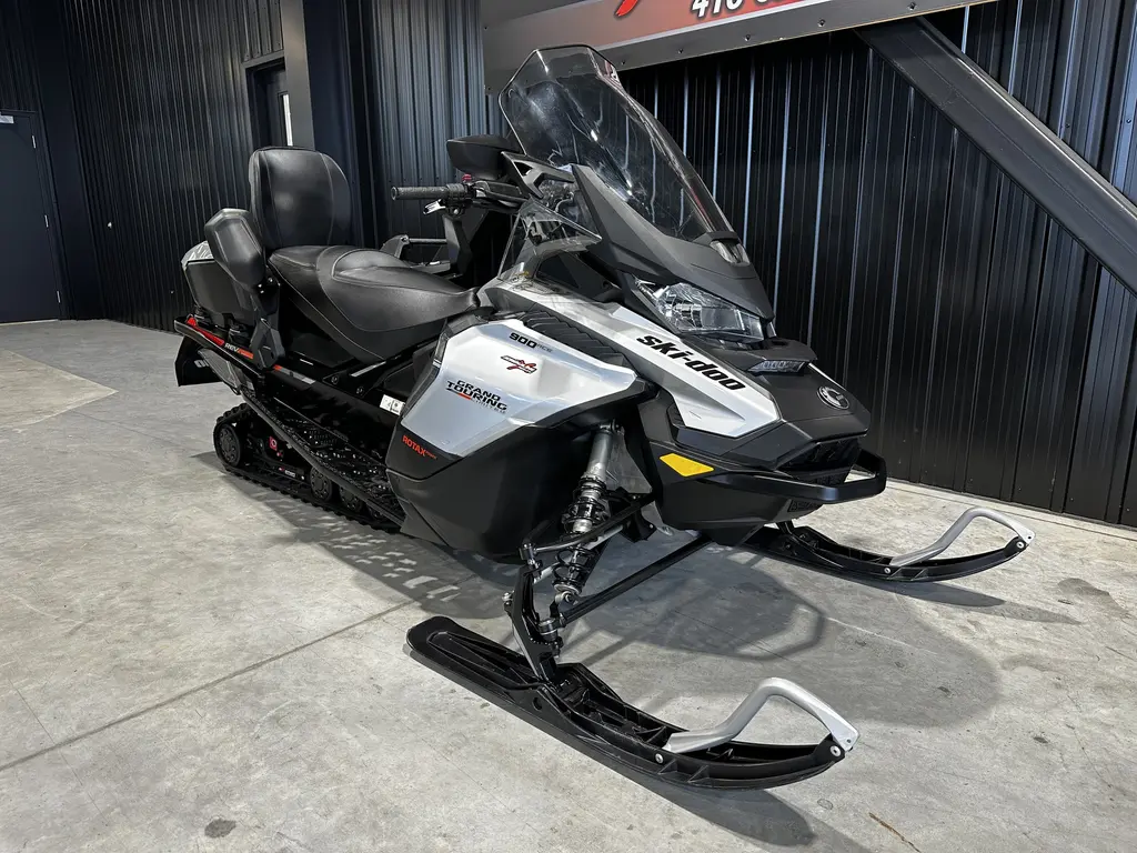 2019 Ski-Doo Grand Touring Limited 900 ACE