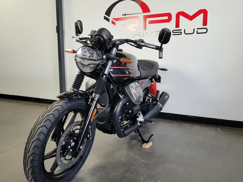 2023 Moto Guzzi V7 STONE SPECIAL EDITION *4.99% SUR 48 MOIS