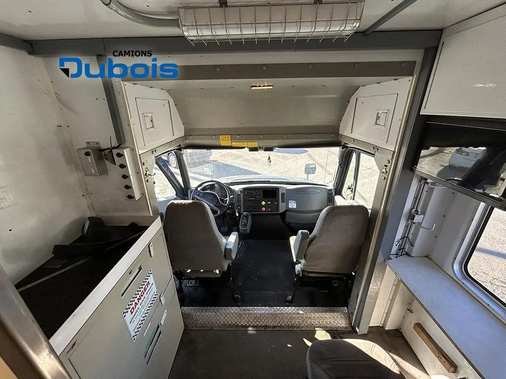 International 4400 LP 2005