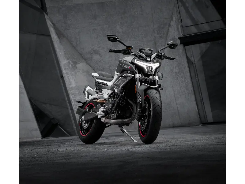 2024 CFMOTO 800NK thumbnail 19