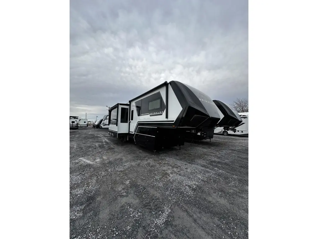 Brinkley RV G 2025 - 3950