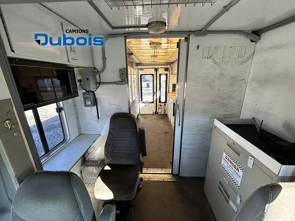 International 4400 LP 2005
