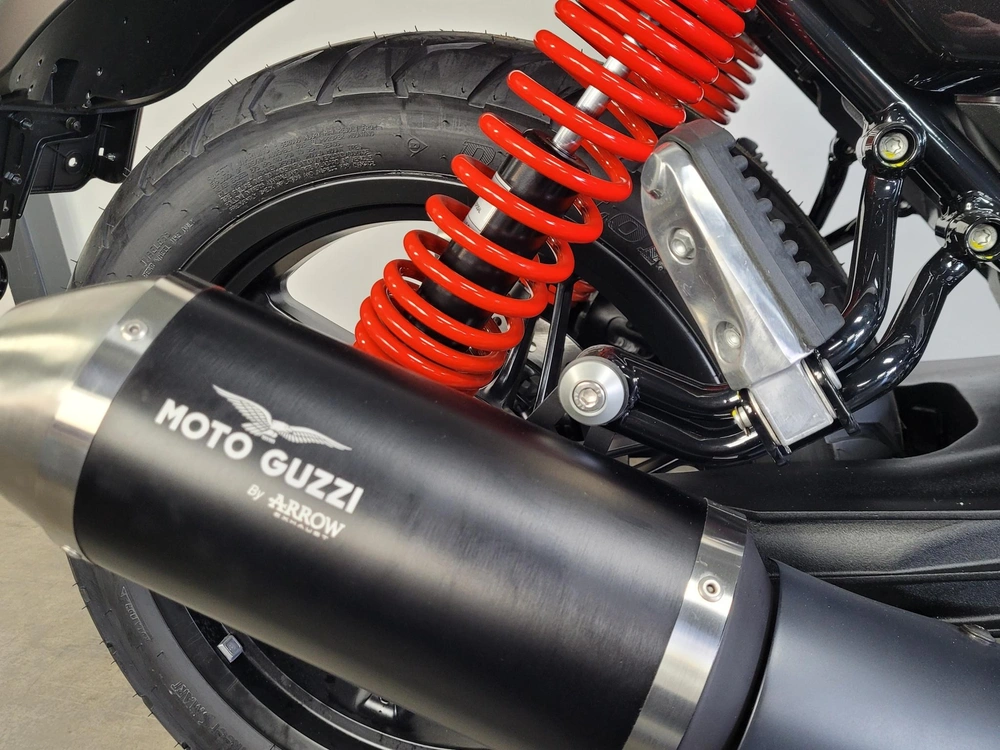 Moto Guzzi V7 Stone Special Edition *2.99% / 48 Mois💳 2023 alt