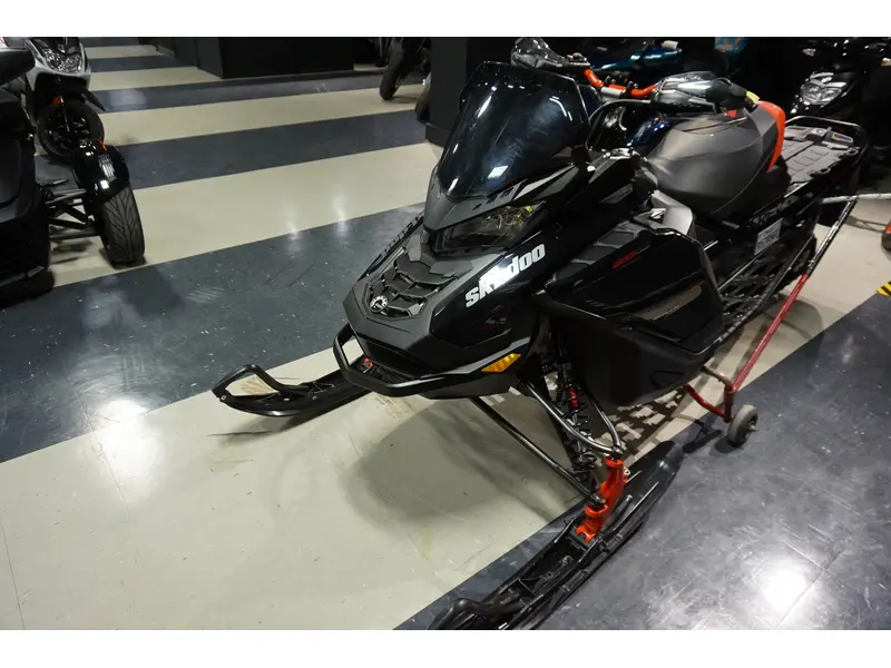 2020 Ski-Doo Renegade x 900 Turbo