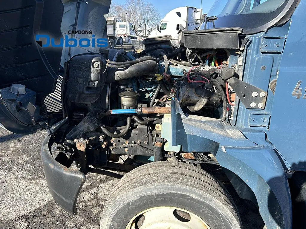 International 4400 LP 2005