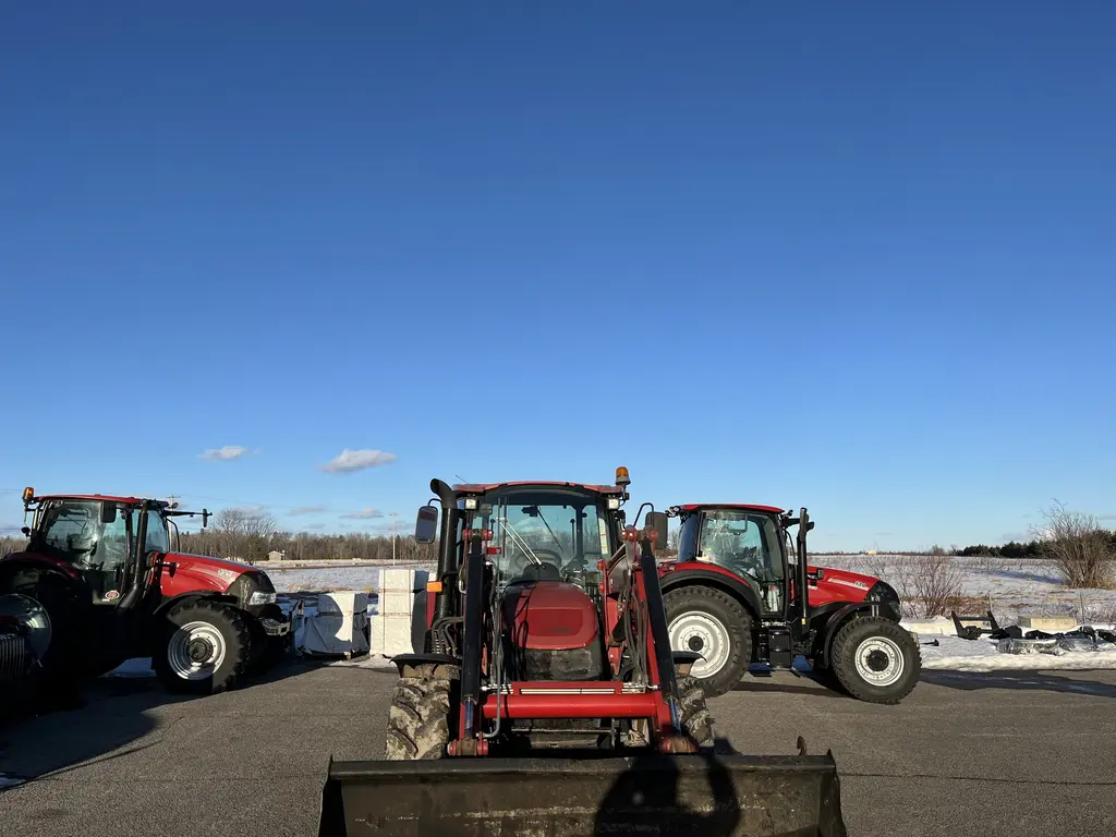 2017 Case IH Farmall 100C