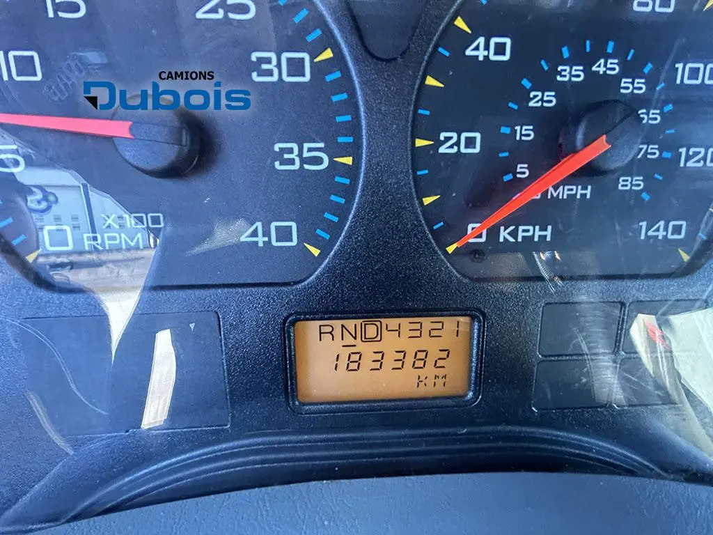 International 4400 LP 2005