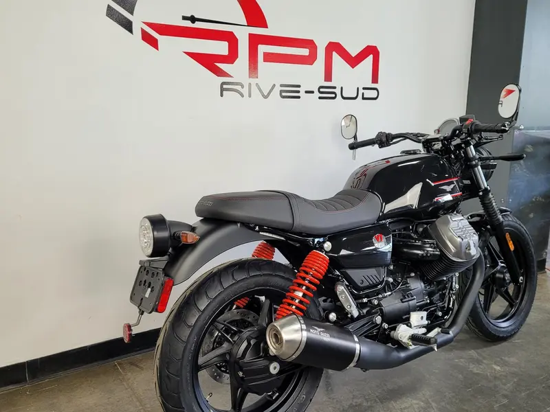 2023 Moto Guzzi V7 STONE SPECIAL EDITION *4.99% SUR 48 MOIS