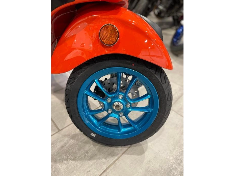 Vespa Primavera 50 Se Color Vibe 2023 alt