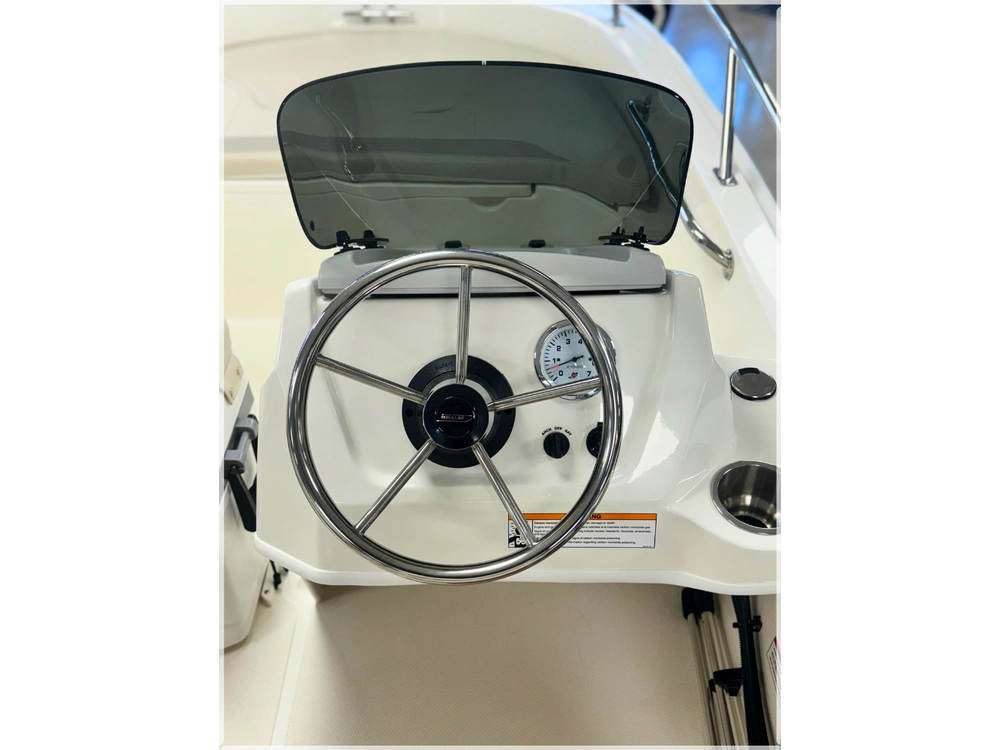 2024 Boston Whaler 130 Super Sport alt