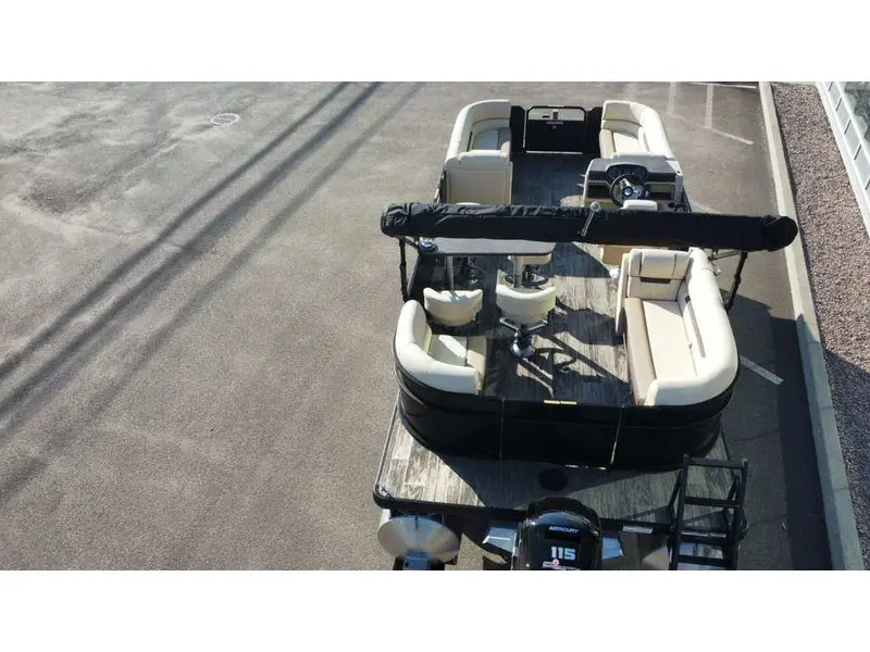 Godfrey Marine SWEETWATER 2286 MIDSHIP TABLE 2023