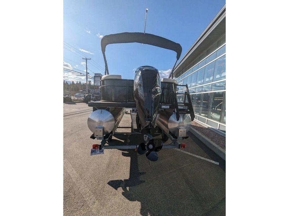 2023 Godfrey Marine Sweetwater 2286 Midship Table alt