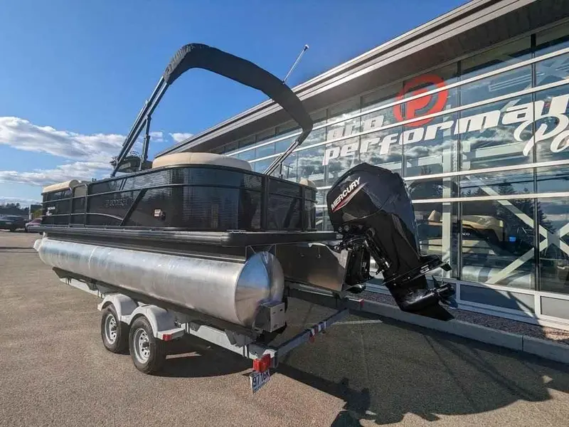 Godfrey Marine SWEETWATER 2286 MIDSHIP TABLE 2023