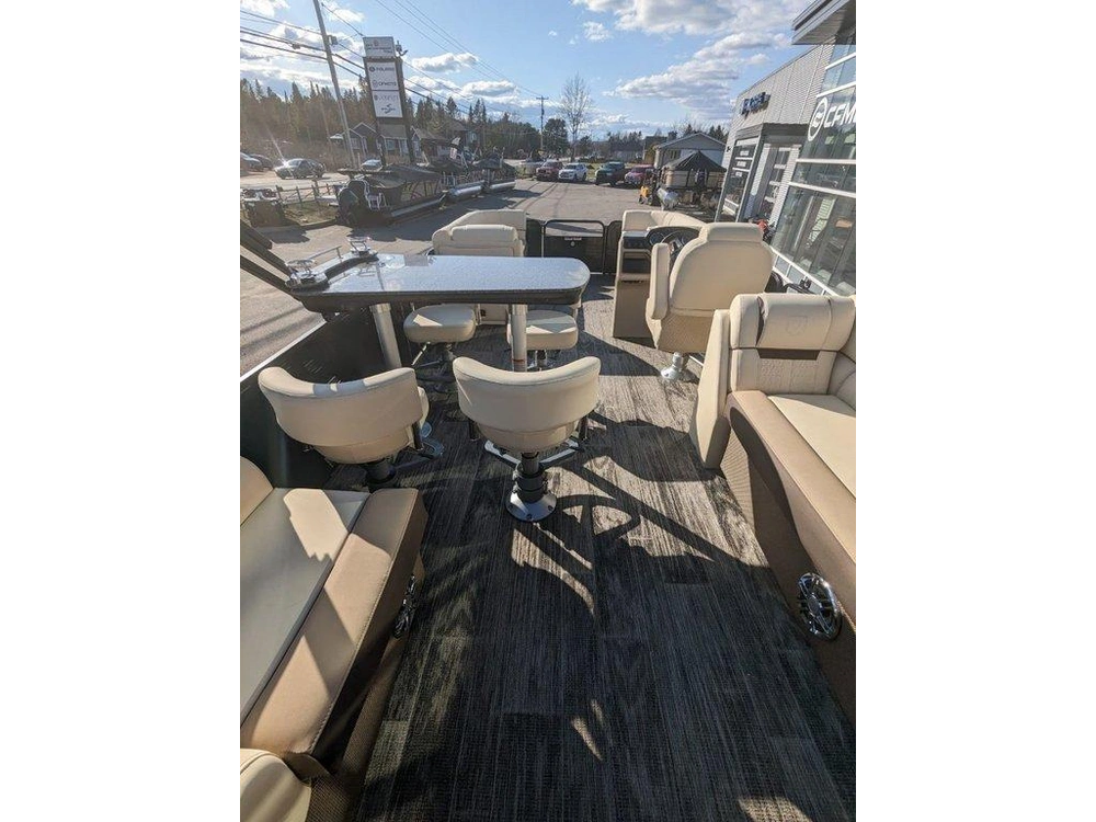 2023 Godfrey Marine Sweetwater 2286 Midship Table alt