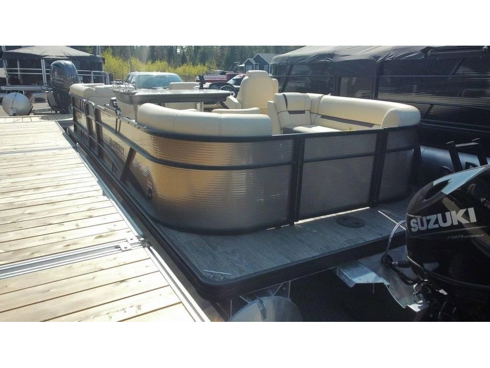 Godfrey Marine Sweetwater 2286 Midship Table 2023 alt